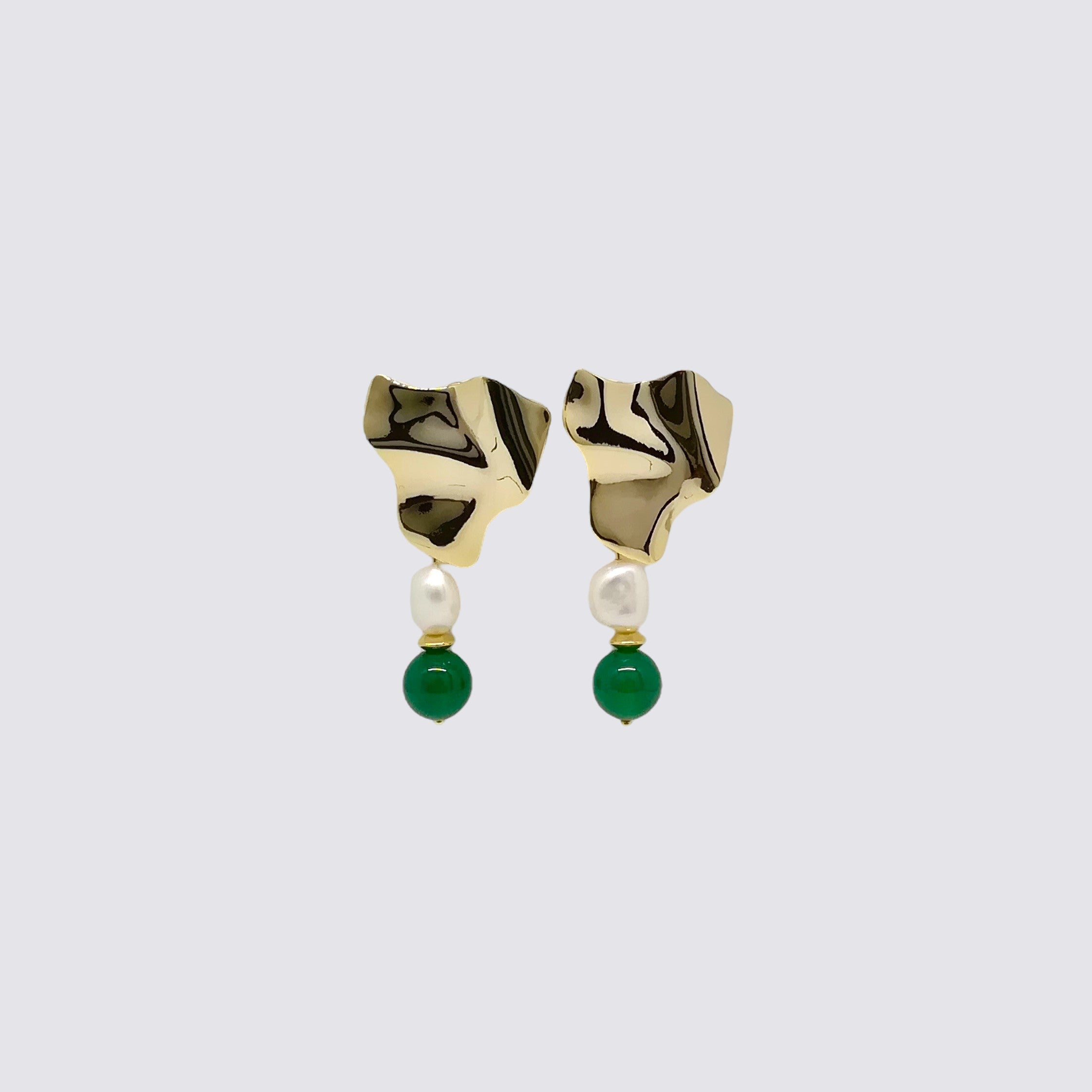 Crash collection earrings gold plated , natural pearls and green agate
