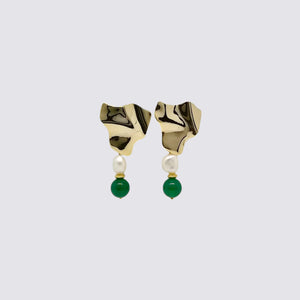 Crash collection earrings gold plated, natural pearls and green agate